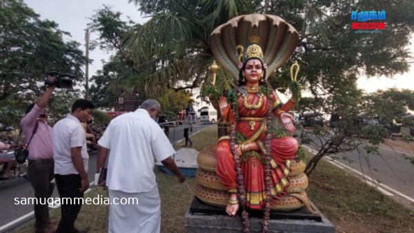 சக மதங்களை பாதிக்காத வகையில் ஒவ்வொருவருடைய மத உணர்வுகளும் பாதுகாக்கப்பட வேண்டும்! -   டக்ளஸ் தெரிவிப்பு  samugammedia 